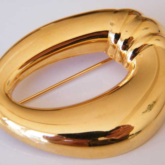 Beautiful Monet Brooch Signed Gold Plated - Picture 3 of 7